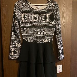 Lularoe Georgia Ruffled Skirt Long Sleeve Dress